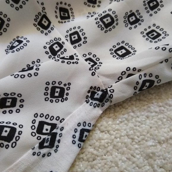 LOFT black white print mixed media boho blouse top XXS - Picture 14 of 15